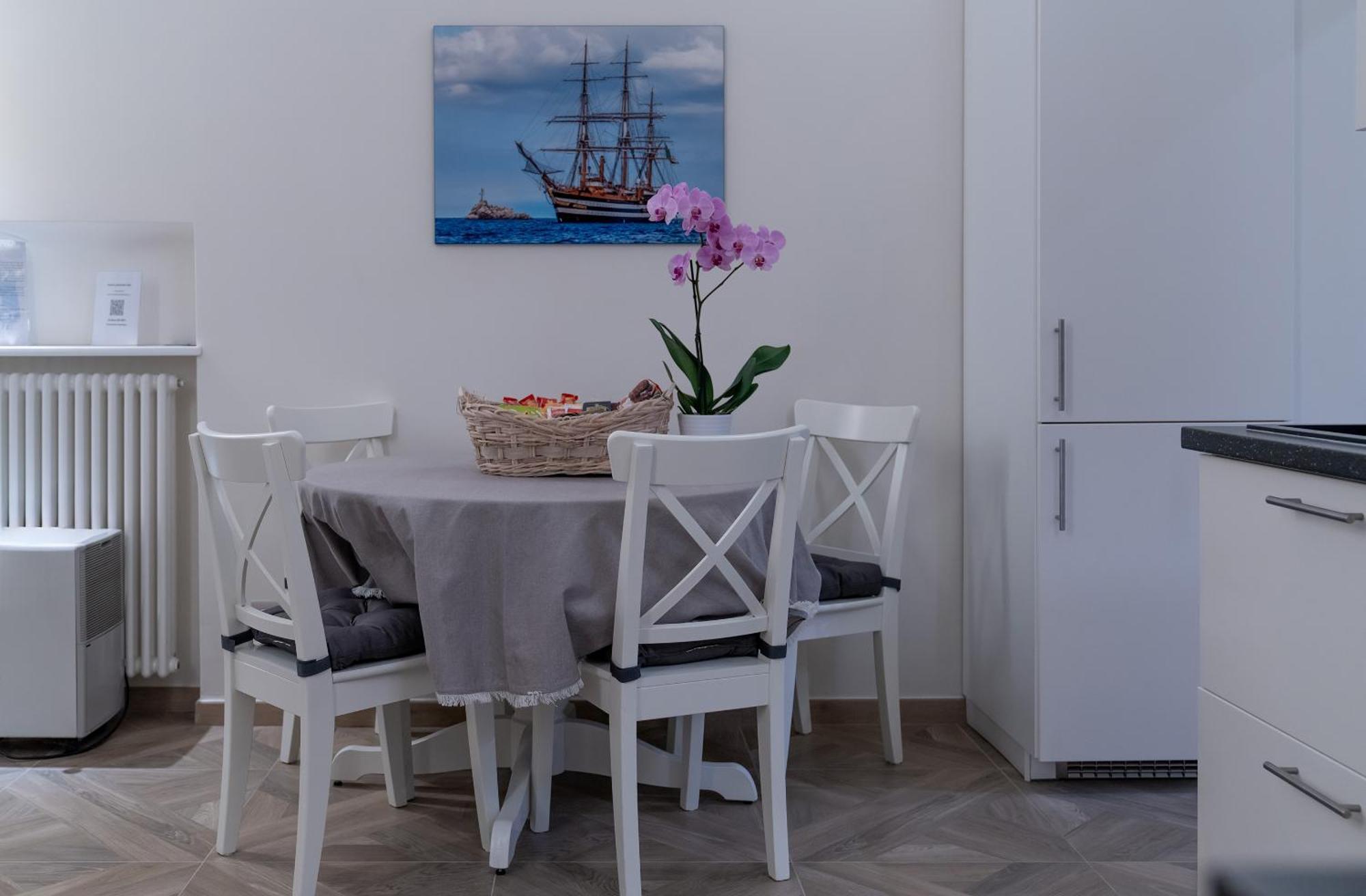 Insula Lubrensis Flat Appartement Massa Lubrense Buitenkant foto